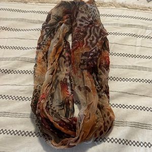 Attractive scarf 68x11